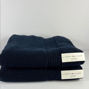 Tommy Hilfiger Bath Towels Set of 2 Fifth Ave Blue Navy Plush 100% Cotton NEW